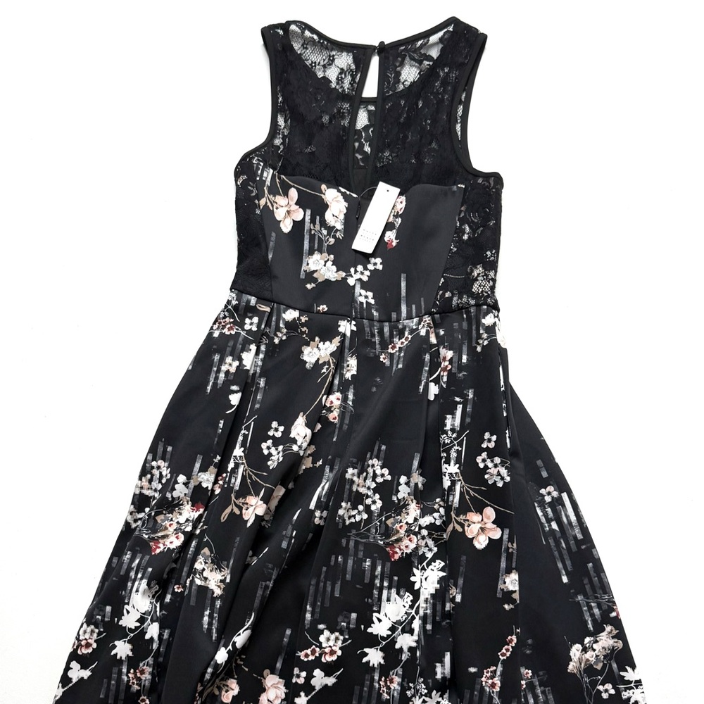 White House Black Market Floral Lace Sleeveless Fit & Flare Dress Sz 4 NWT - Picture 10 of 10